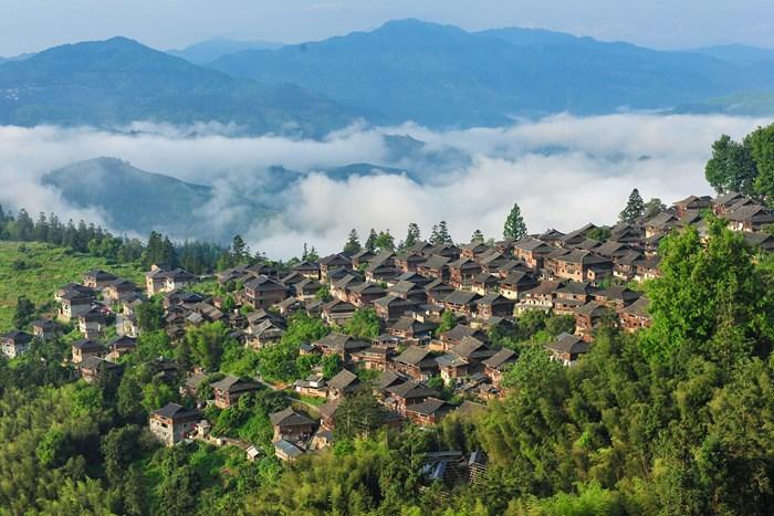 貴州：初夏時節苗寨美