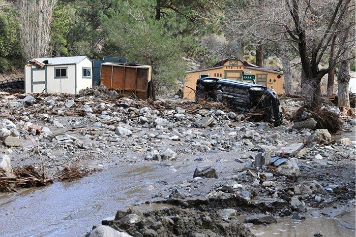 美國加州賴特伍德遭遇風暴