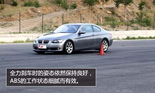 彎道征服者!全面測試寶馬330i Coupe