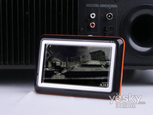 ������V8