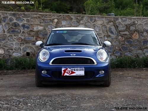 ����߀������1.6L�����b�����l�әC܇��