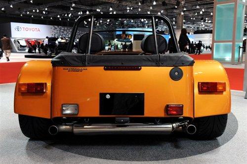 ����175�R�� Caterham�l����܇CSR 175 ��܇֮��