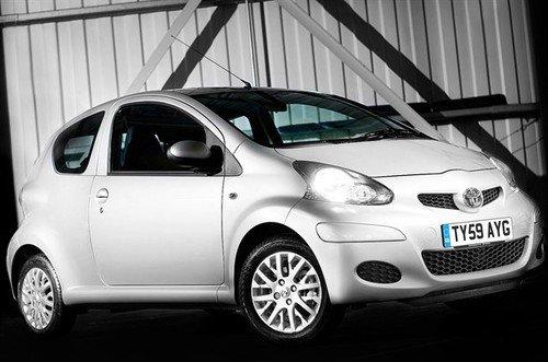 �ۼs10.24�f(w��n)Ԫ �S�ﺣ���Ƴ�Aygo�׽�� ��܇(ch��)֮��