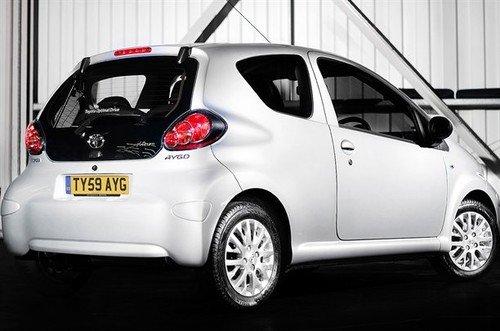 �ۼs10.24�f(w��n)Ԫ �S�ﺣ���Ƴ�Aygo�׽�� ��܇(ch��)֮��