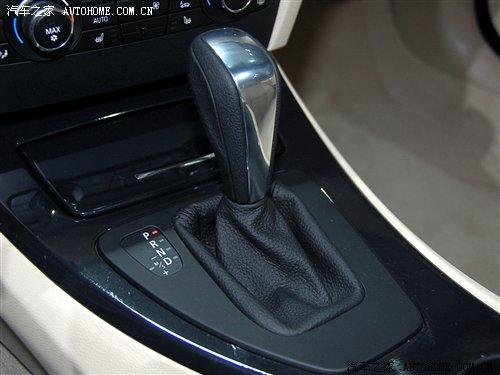 ����Ӳ픳�����T�������Č��R320i���� ��܇֮��