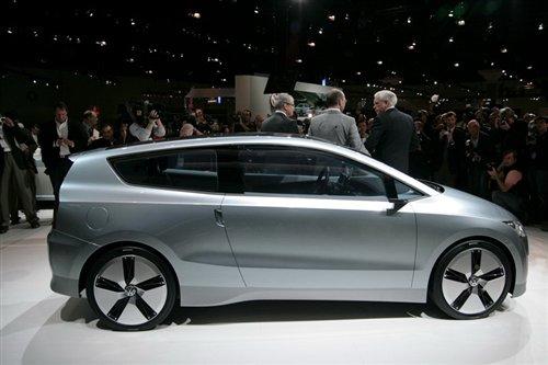 �ٹ����ͺ�2.44L ����Up!Lite����܇ ��܇֮��