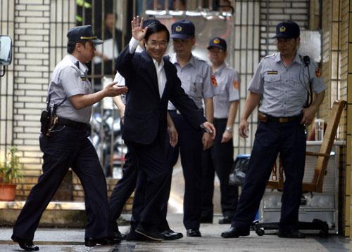 11����������ұװ������������ˮ��������܇(ch��)�r(sh��)�����䐂����ý�wӛ�ߓ]���������DƬ��(l��i)Դ���������硱