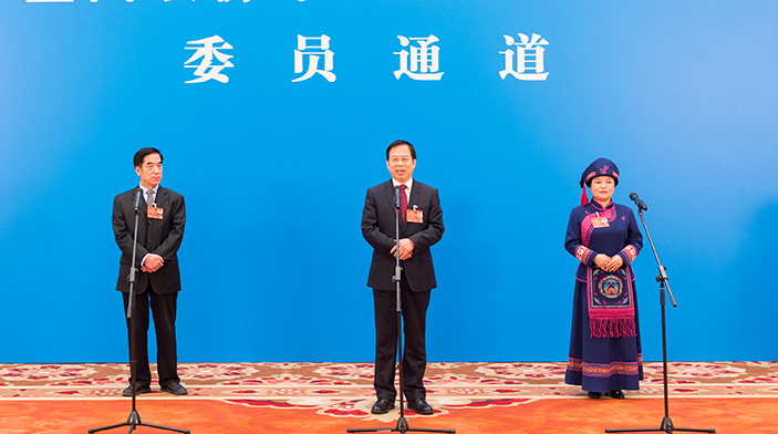 全國政協十三屆五次會議第三場“委員通道”