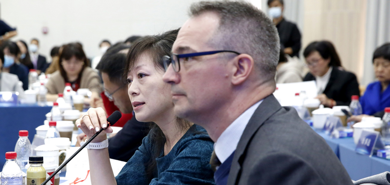 中國擴大高水平開放決心不變 外企稱更看好中國市場<p>    企業代表表示，通過聆聽圓桌會關于黨的二十大報告的詳細解讀，對于報告重點內容有了更深入更全面的掌握和理解，更加提振了在華投資的信心。<p>